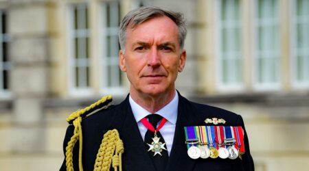 London Kremli özünə təhlükə hesab edir – Admiral