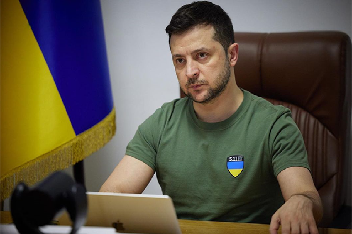 Zelenski 4 səfiri istefaya göndərdi