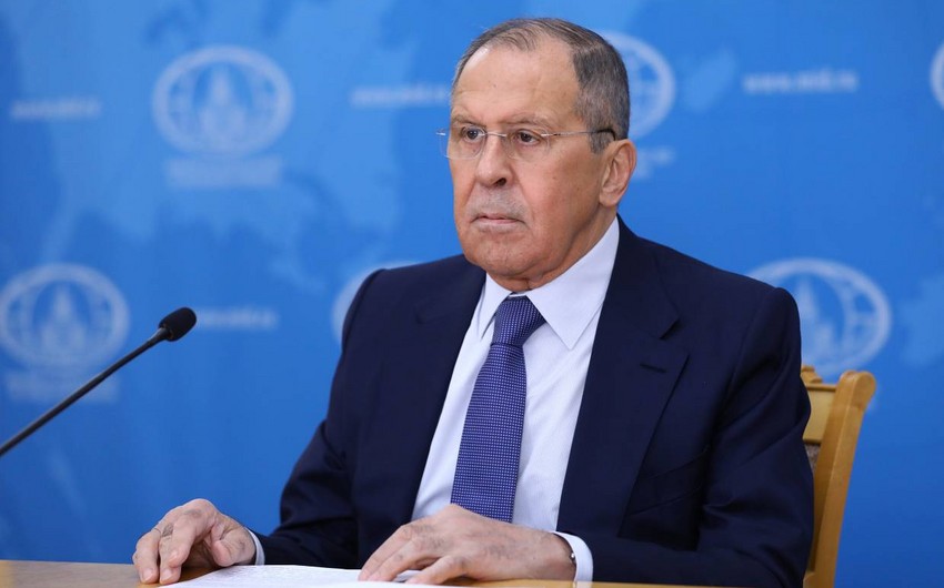 Lavrov Vyetnama gedir