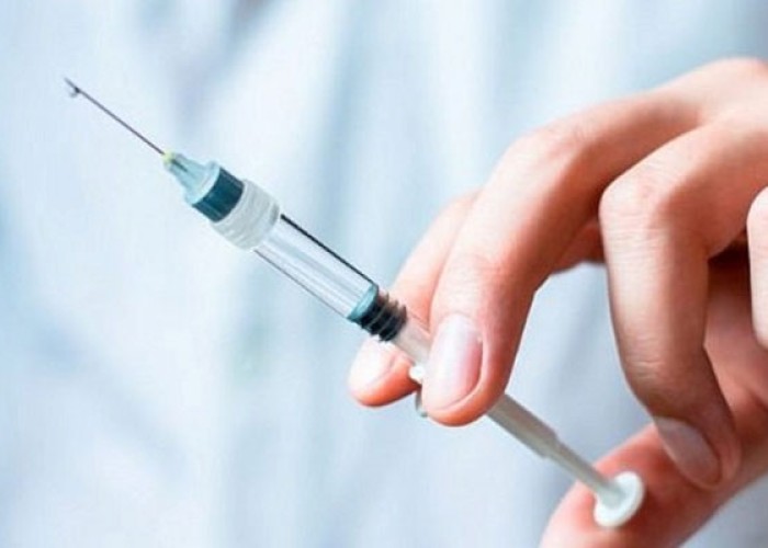 Azərbaycanda azyaşlılar vurulan iynədən şoka DÜŞDÜLƏR