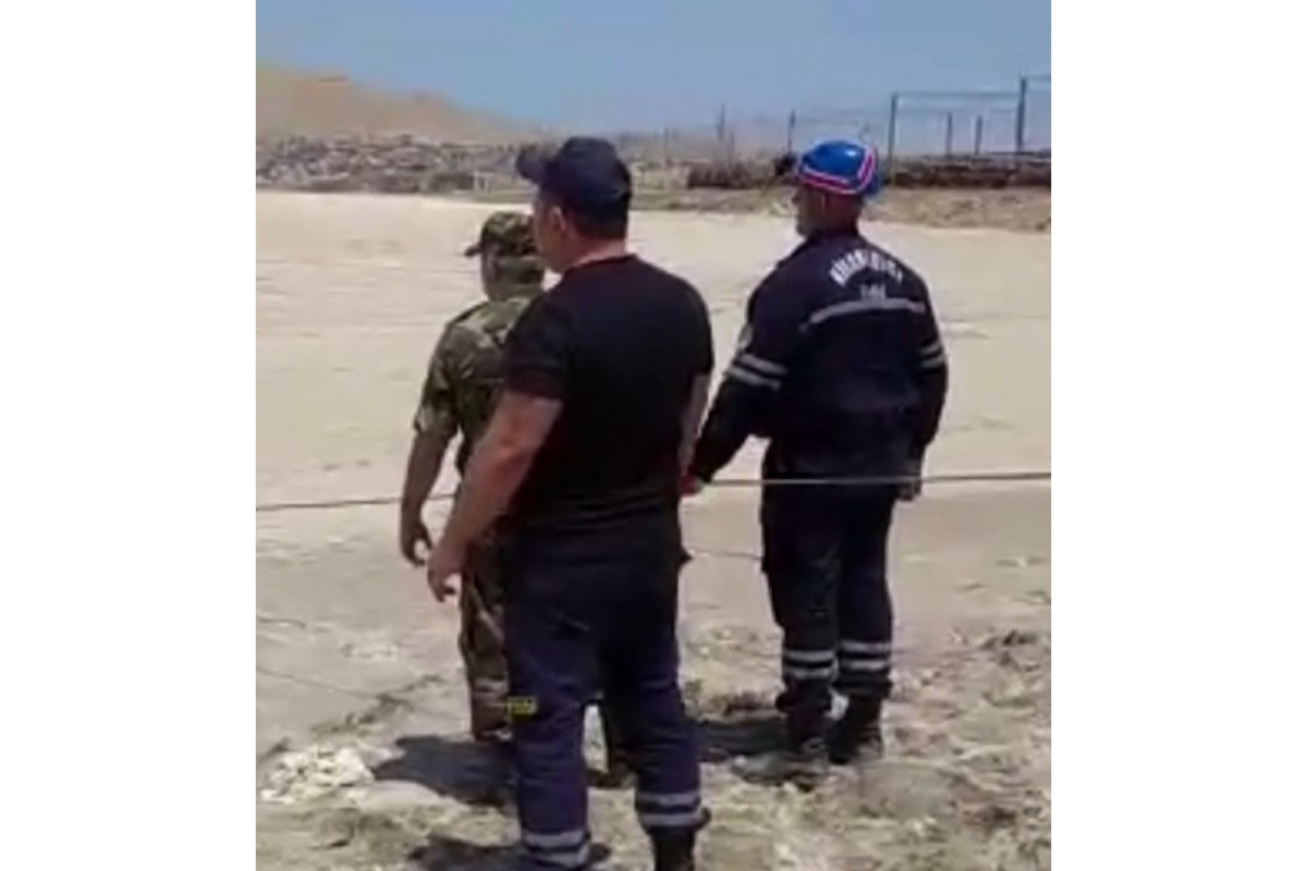 FHN xilasediciləri bataqlıqdakı şəxsi xilas ediblər – FOTO