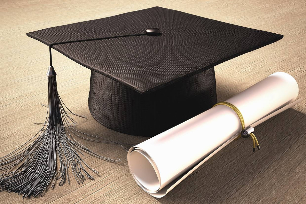 Tələbələrlə 6800-dən çox təhsil krediti müqaviləsi rəsmiləşdirilib