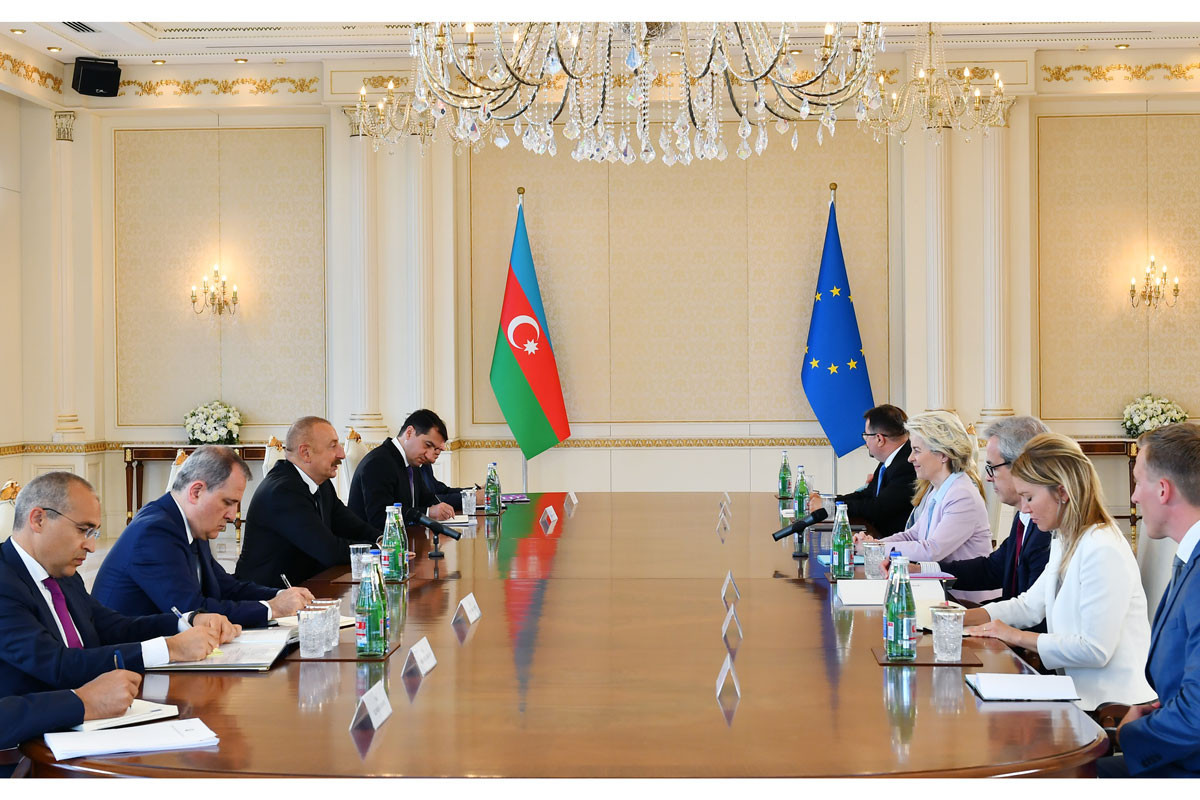 Prezident İlham Əliyevin Ursula von der Leyenlə geniş tərkibdə görüşü keçirilib – YENİLƏNİB-1