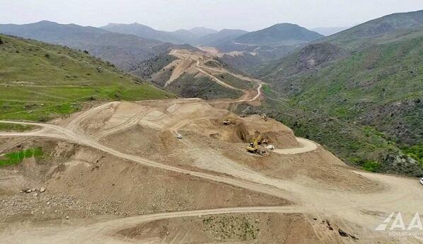 Ermənistan Laçından yan keçən yolla bağlı işə başladı