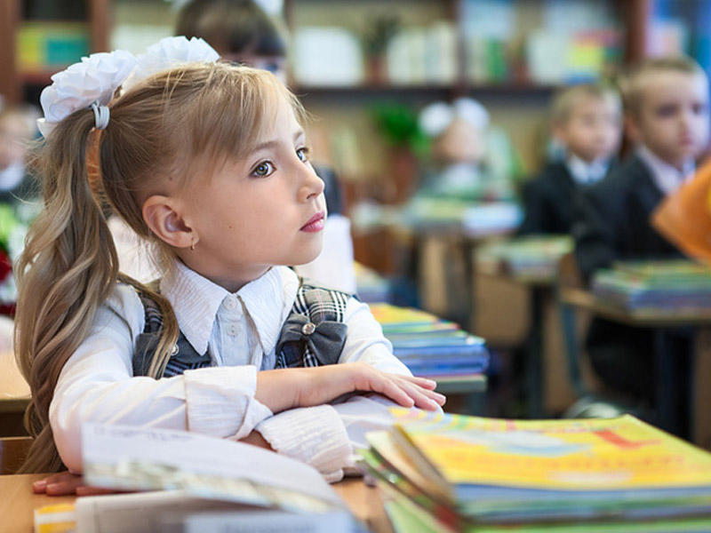 Rusiya Ukrayna ilə sərhəddə məktəbləri BAĞLAYIR