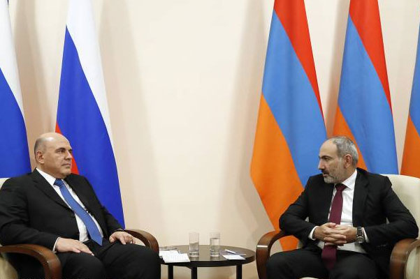 Mişustin Paşinyana da zəng etdi