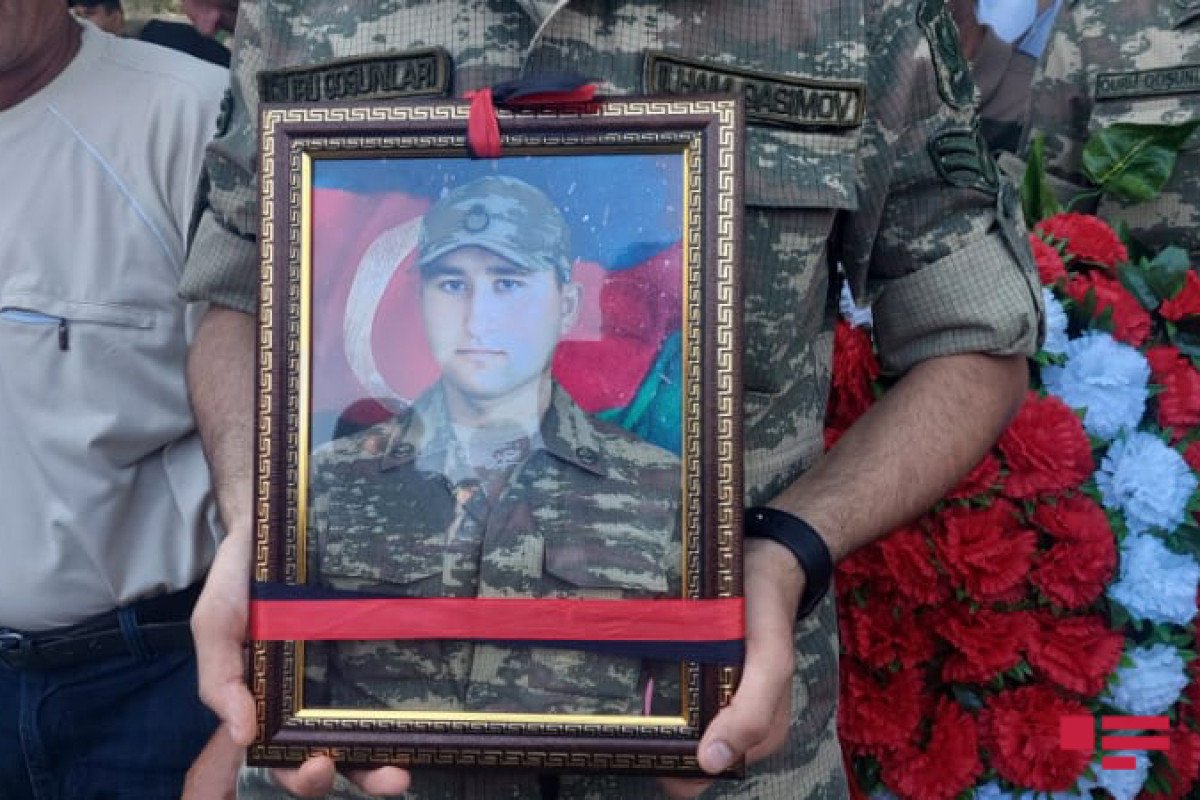 Şəhidimiz son mənzilə yola salınır