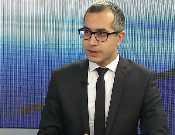 Təhsil eksperti: “Bu durum təhsil işçiləri arasında sosial ədavət yaradacaq”