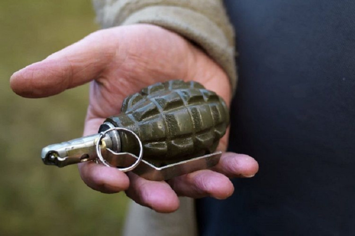 Bakıda 39 yaşlı kişi üzərindəki qumbaranı partlatdı