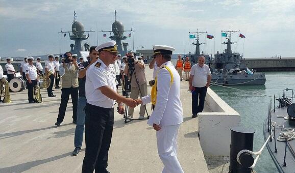 İran hərbi gəmiləri Bakıya gəldi