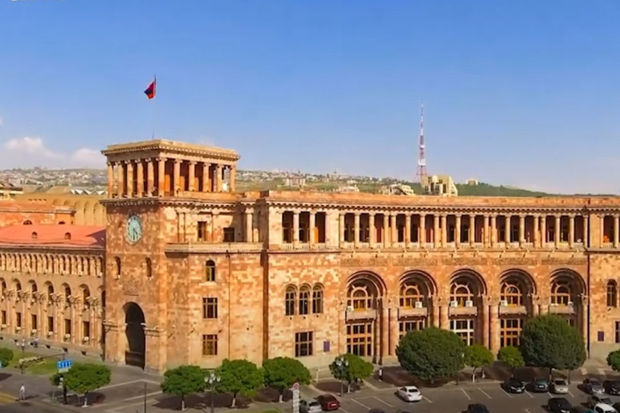 Ağıllanmayan Ermənistana qərb çomağı – VİDEO