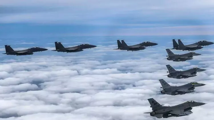 Yarımadada gərginlik artır… 180 döyüş təyyarəsi hərəkətə keçdi