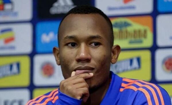 Tanınmış futbolçu öldü