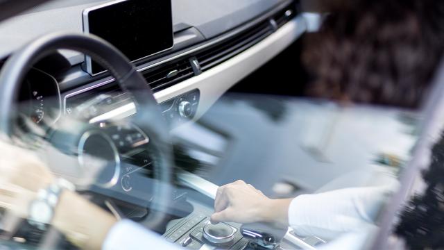 Onu şəxsi maşını 3 dəfə əzib