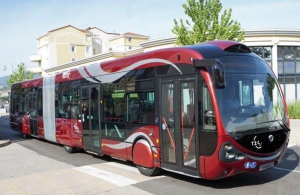 Bakı Bus-un sürücüsü piyadanı vurub qaçdı