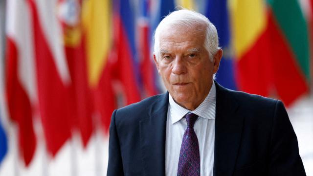 Borrell: Rusiya Ukraynanı qara dəliyə çevirməyə çalışır
