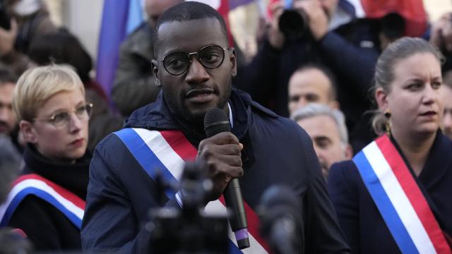 Hücuma məruz qalan fransız irqçi vəkil: İrqçilik fikir deyil, cinayətdir