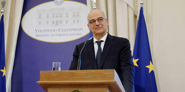 Dendias Liviyaya getdi, təyyarədən düşmədi