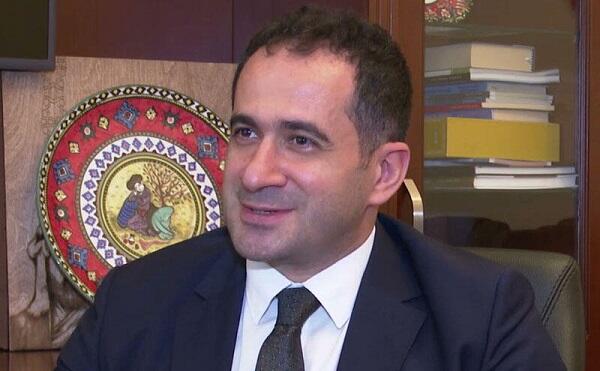 DTX-nin saxladığı iddia edilən nazirin birinci müavini işə çıxdı