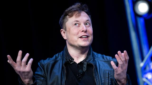 Elon Mask qərarsız seçiciləri Respublikaçılara səs verməyə çağırır