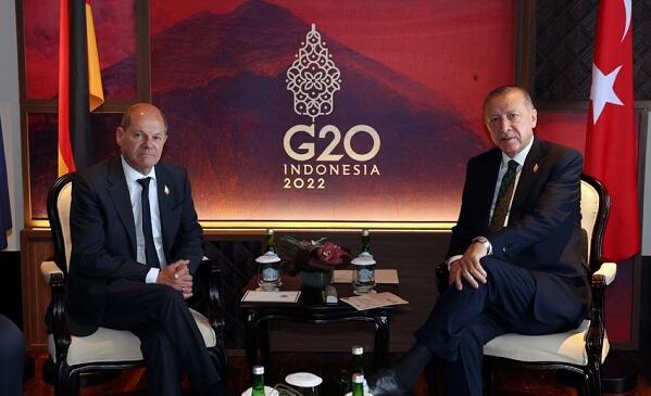 Ərdoğan Olaf Şoltsla görüşdü