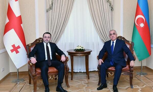 Əli Əsədov Qaribaşvili ilə danışdı