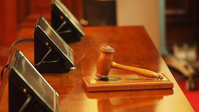 İranda 2 nəfər “terrorçuluq” ittihamı ilə edam edilib