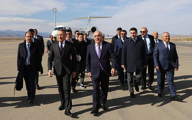 Fuad Oqtay Şuşaya getdi