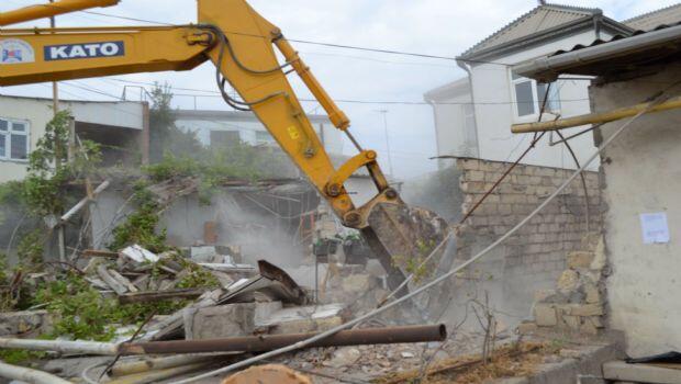 Bakının bu ərazidə söküntü başladı