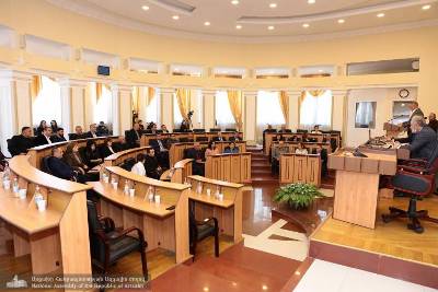 Hraparak: Qarabağ konstitusiya referendumu keçirməyə tələsir