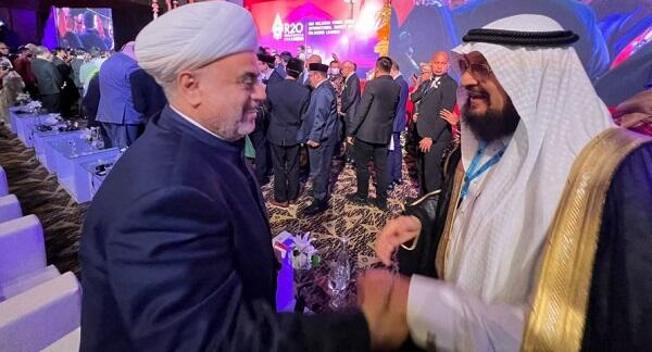 Qafqazın şeyxi Ərəbistan şeyxi ilə görüşdü