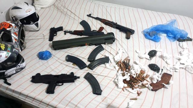 Qaziosmanpaşada arsenal kimi bir evə basqın