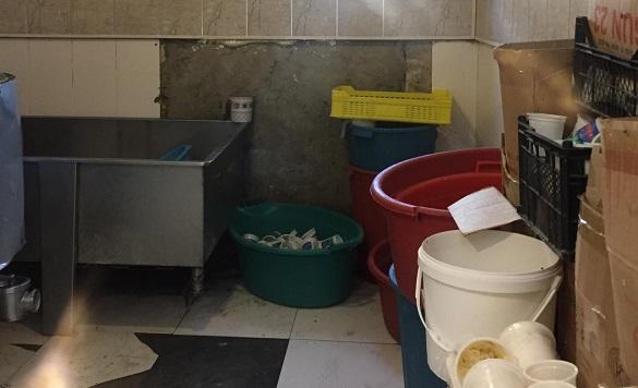 İstehlaka yararsız süd məhsulları məhv edildi