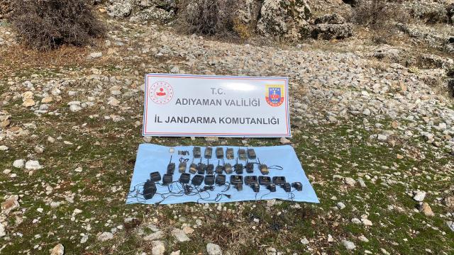 Terrorçuların istifadə etdiyi rabitə vasitələri ələ keçirildi