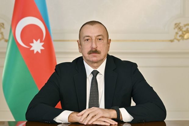 İlham Əliyev Azərbaycan könüllülərinin V həmrəylik forumunun iştirakçılarına müraciət ünvanlayıb