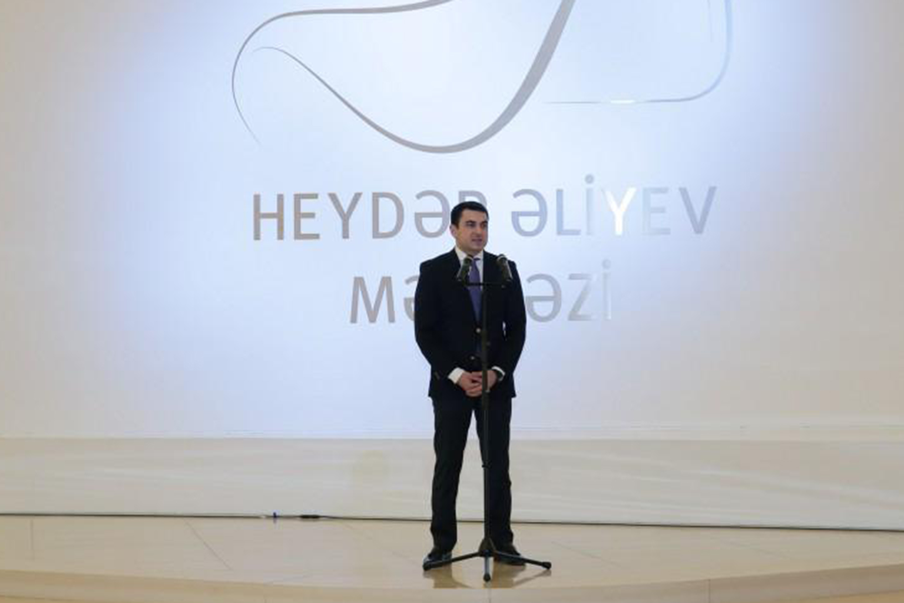 Prezidentin yüksək vəzifə verdiyi Adil Kərimli kimdir?