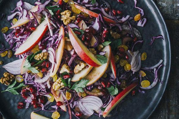 Həkim: Yeni il salatlarında mayonez evdə hazırlanmış sousla əvəz edilməlidir