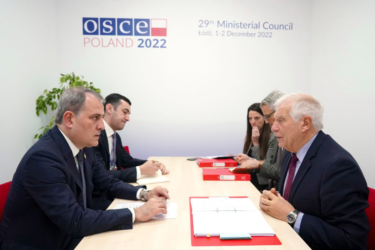 Ceyhun Bayramov Borelə Ermənistanın öhdəliklərindən boyun qaçırdığını bildirib – YENİLƏNİB