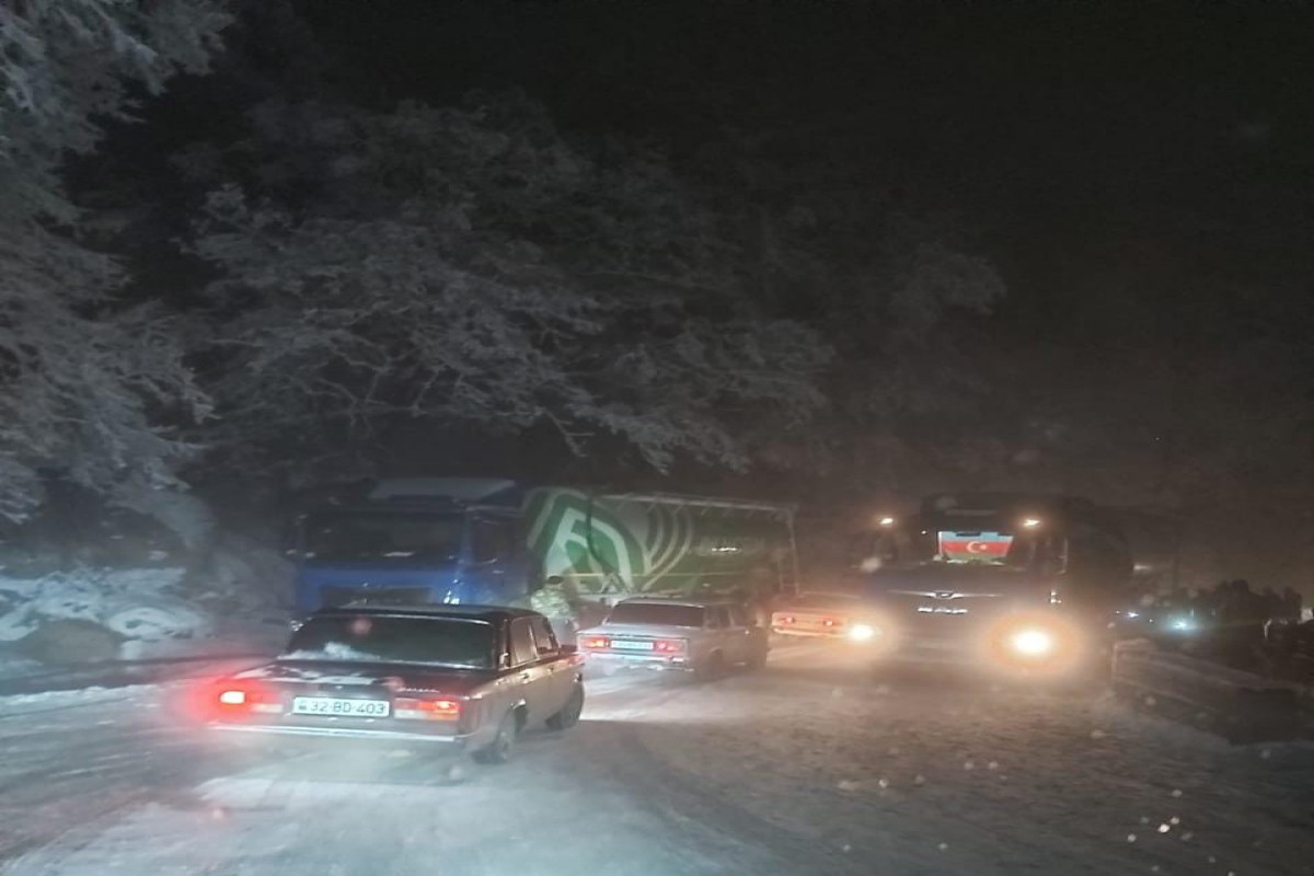 Toğanalı-Kəlbəcər yolunda hərəkət dayanıb
