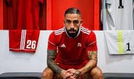 İranlı futbolçunun ölkədən çıxışına qadağa qoyuldu