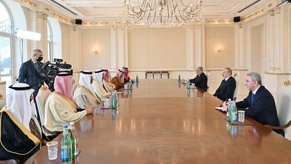 İlham Əliyev səudiyyəli naziri qəbul etdi