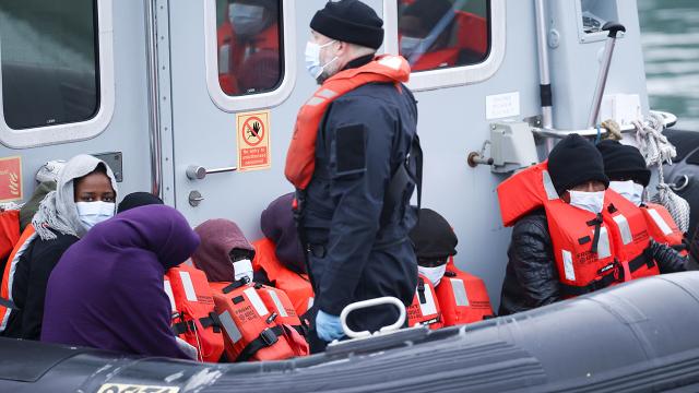 Böyük Britaniya məhkəməsi mühacirlərin Ruandaya göndərilməsinə icazə verib