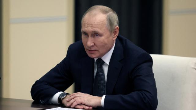 Putin son 10 ildə keçirdiyi illik mətbuat konfransını bu il keçirməyəcək