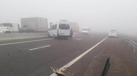 Sərnişin daşıyan mikroavtobus qəzaya düşdü