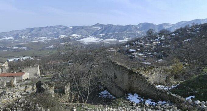 Tuğ kəndində əsir düşərgəsi, dəhşətli işgəncə… – Video