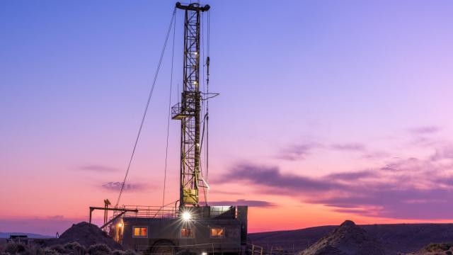 Fransanın Rusiya ilə uran ticarəti ortaya çıxdı