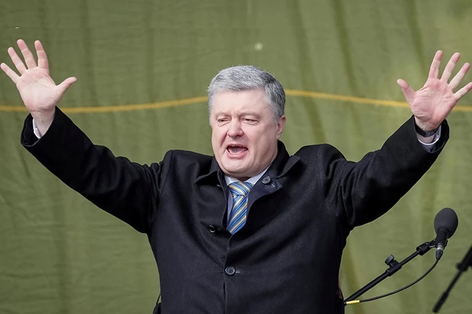 Poroşenko sərvətinin yarısını və milyarder statusunu itirib