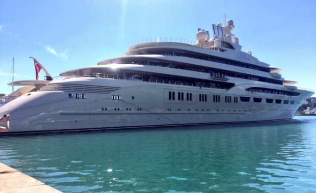 Mazepin müsadirə edilən yaxtasını qaçırtdı