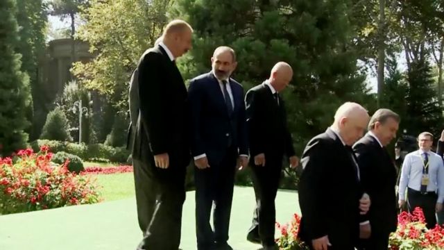 Əliyevlə birgə liftə minəndə o da vardı: qovdum…