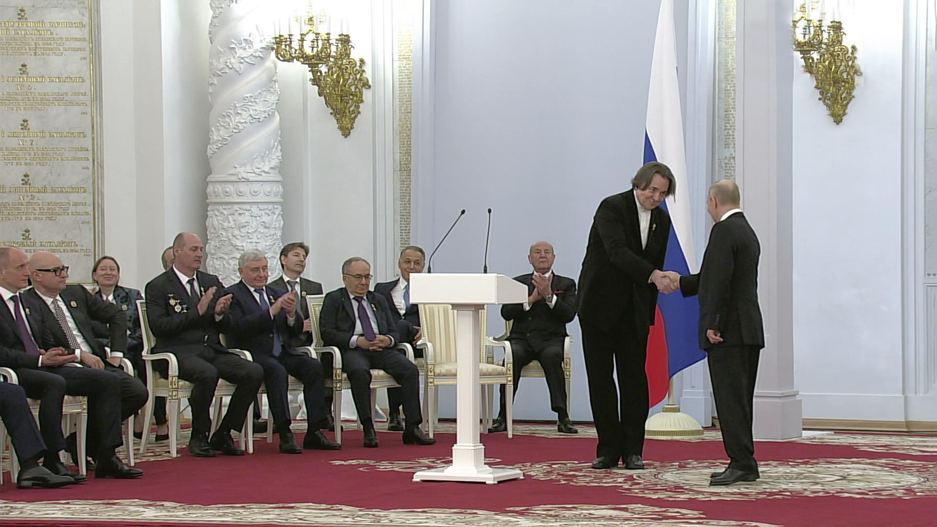 Putin Ernstlə zarafat edib